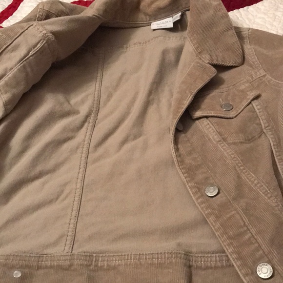 Tan  jacket - Picture 2 of 4